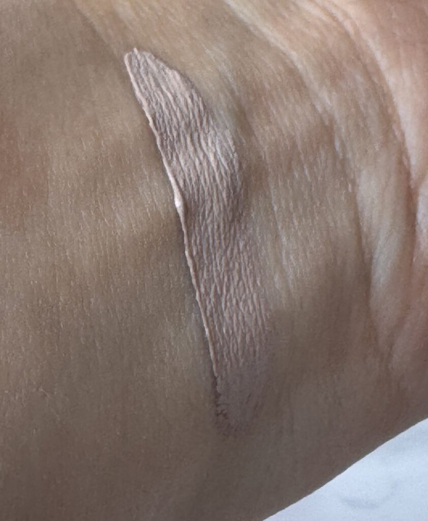 Swatch of Stila Liqua-Play in Crema Matte