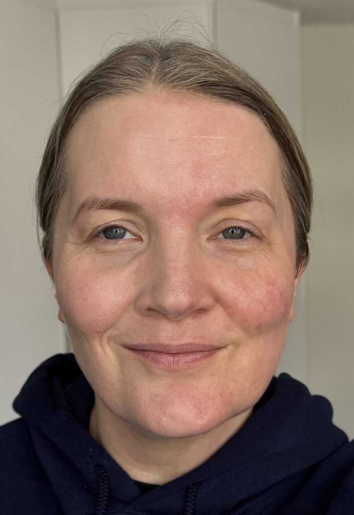Kiko Love Fusion 24hr Radiant
Foundation in shade 1,5WG applied to one side
