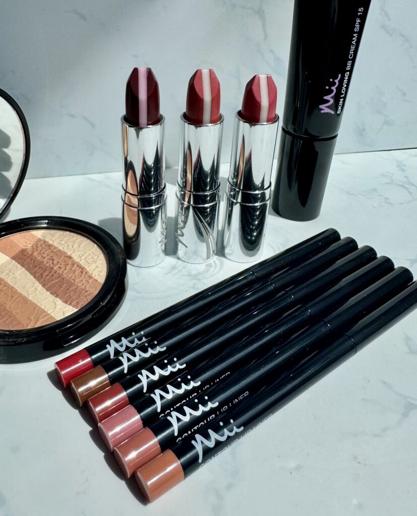 Mii Cosmtics Contour Lip Liner Pencils with other Mii Cosmetics products